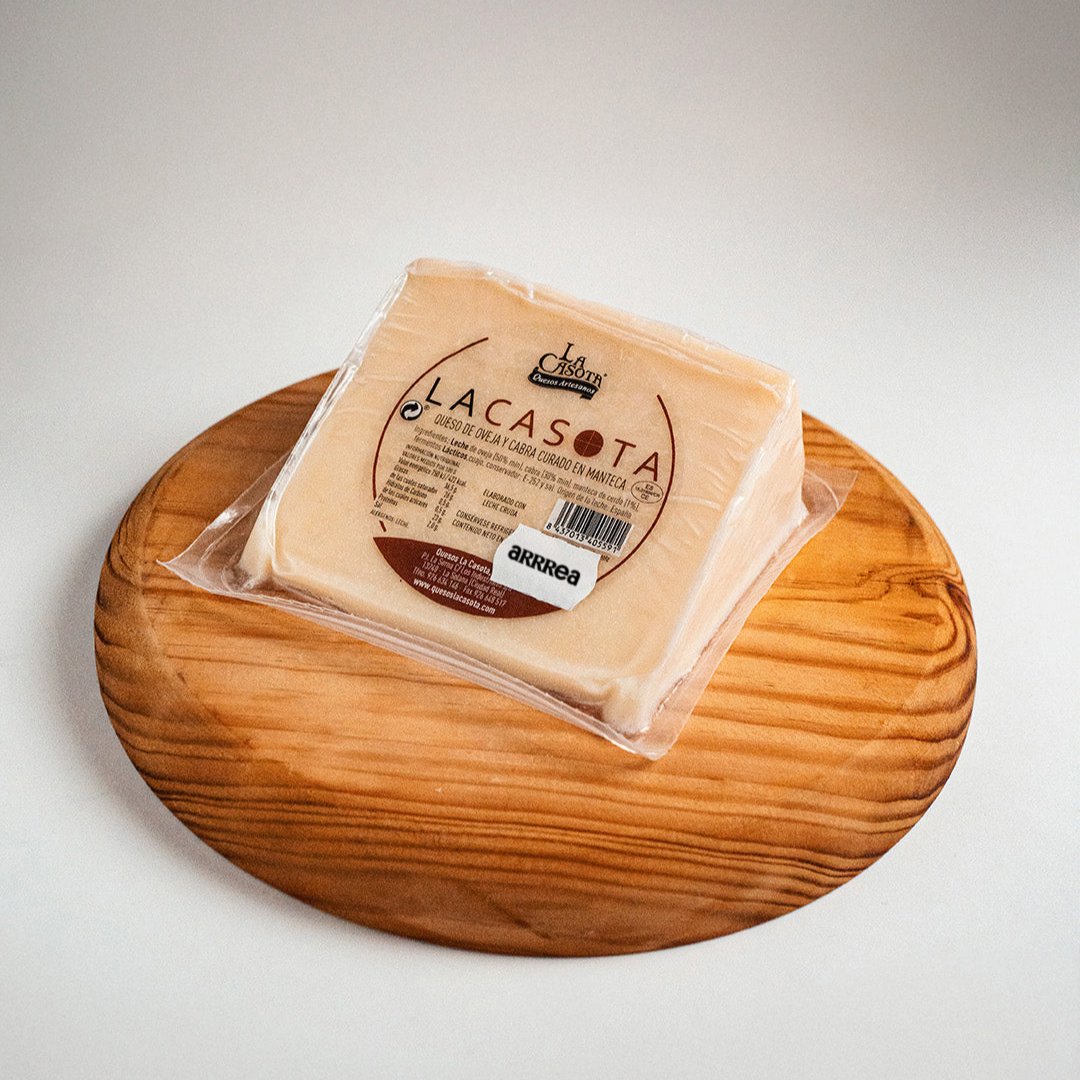 Queso de oveja y cabra curado en manteca La Casota de Araque – Arrrea